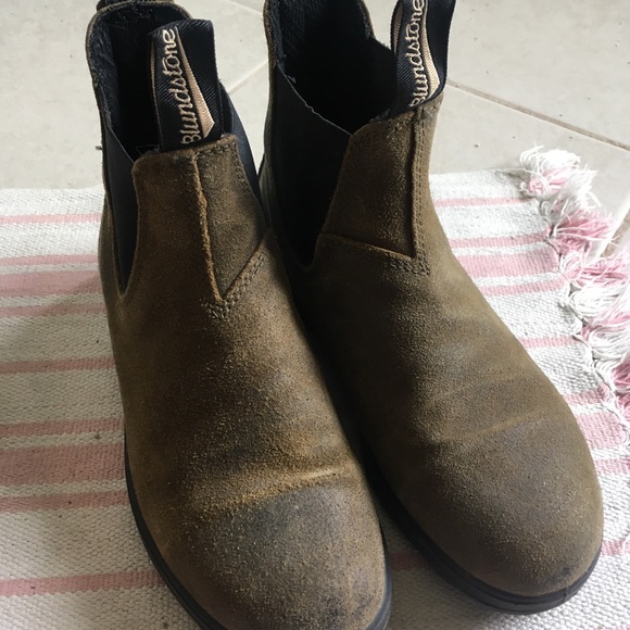 blundstone olive green